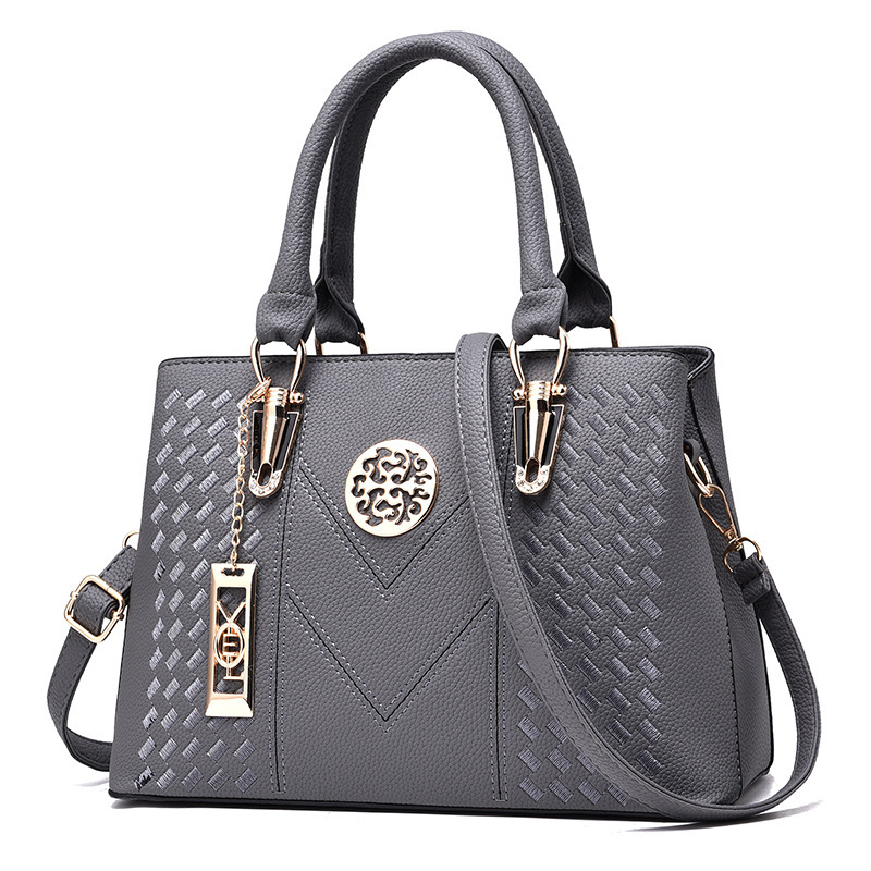 Nowe znane marki projektantów  – Luxury Bags England recenzja i cena