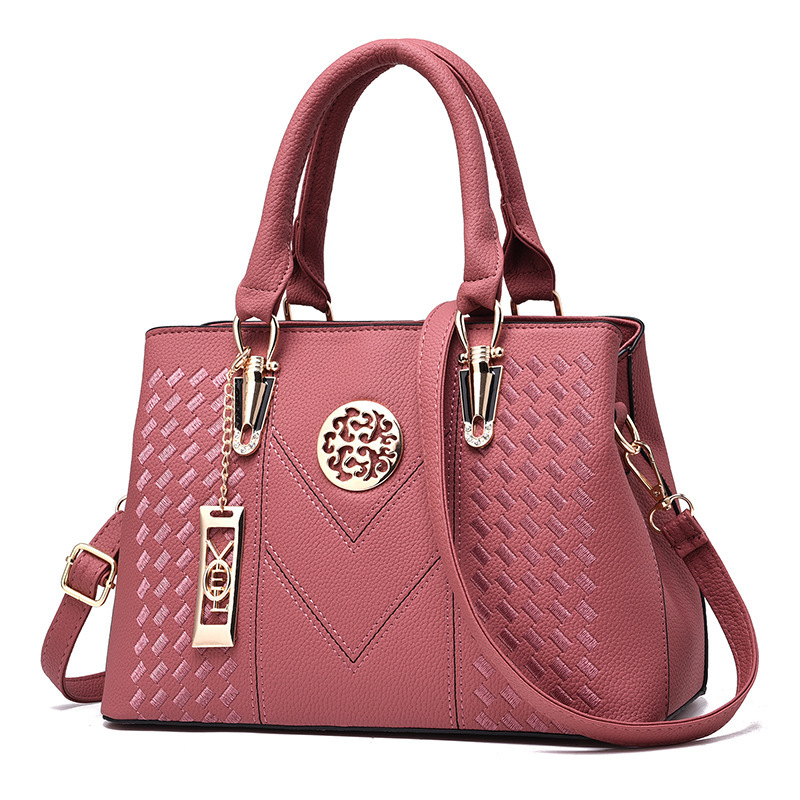 Nowe znane marki projektantów  – Luxury Bags England recenzja i cena