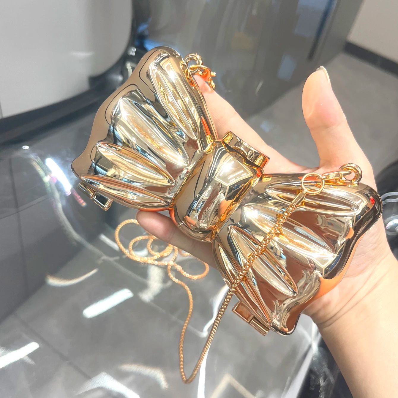 Złota torebka wieczorowa Toreb – Luxury Bags Made recenzja i cena