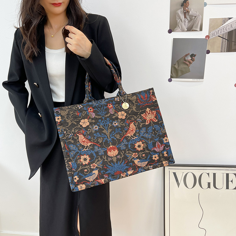Duża pojemność dużego ciężaru  – Luxury Bags Made In Italy recenzja i cena