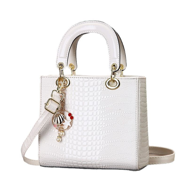 Mała kwadratowa torebka damska – Luxury Bags Classy recenzja i cena