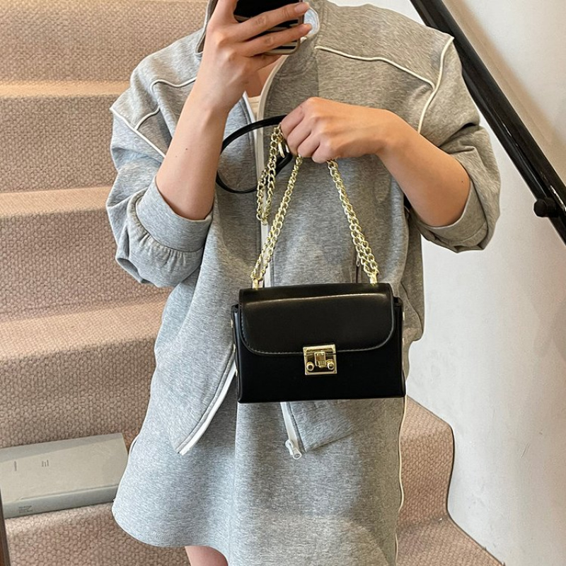 Elegancka i szykowna torebka c – Luxury Bags Classy recenzja i cena