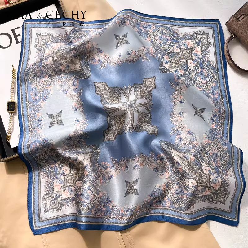 Barokowa kwiatowa apaszka kwad – Luxury Bags Blue recenzja i cena